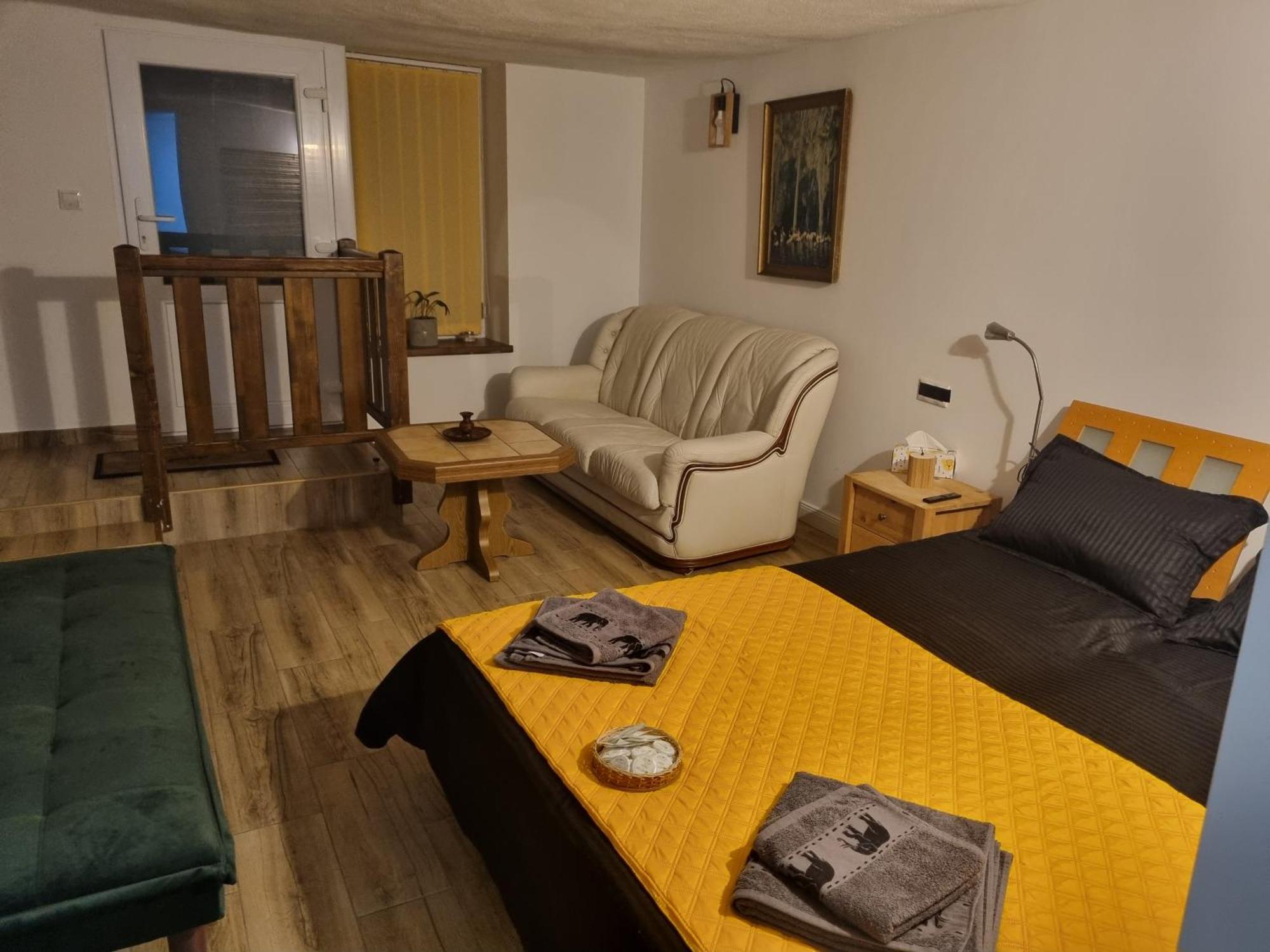 Ultracentral Garage Studio Bistriţa 외부 사진
